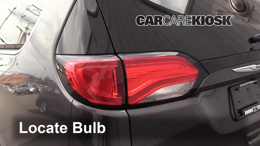 2017 Chrysler Pacifica Touring 3.6L V6 Lights Reverse Light (replace bulb)